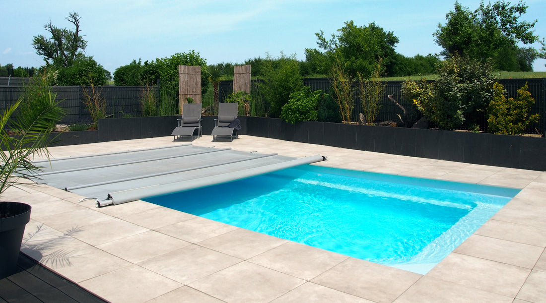 Poolskydd Advantage bar cover över pool